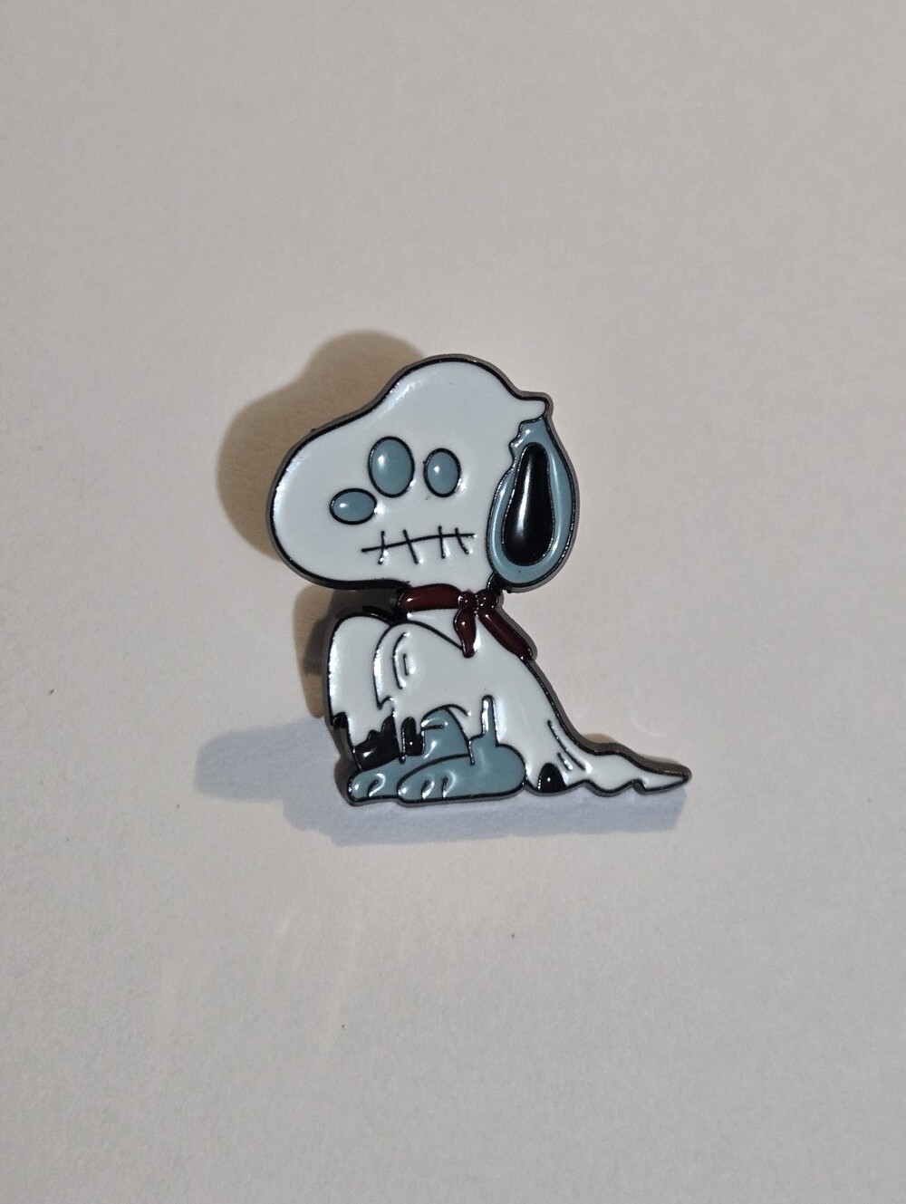 Peanuts: Ghost Snoopy Enamel Pin - White & Light Blue